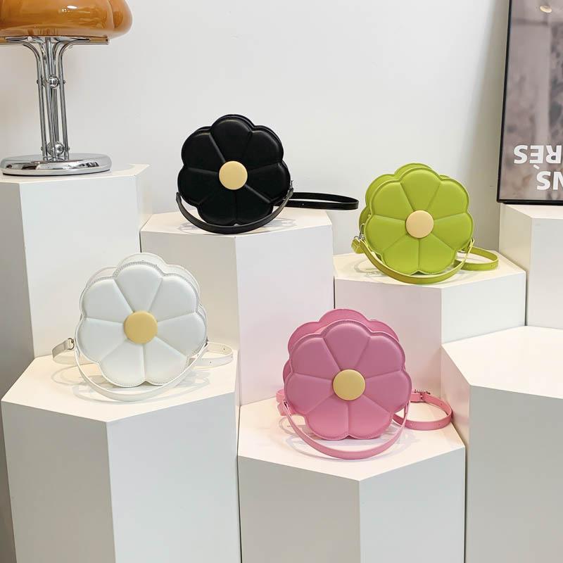 Summer bag 2025 new small fresh literary chain flower foreign shoulder candy color crossbody small round bag girl