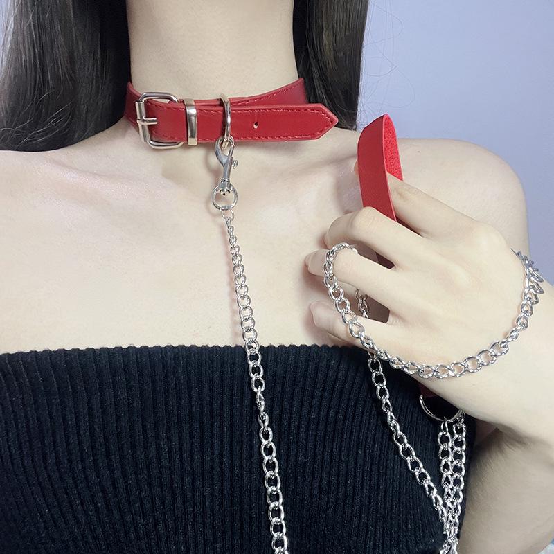 Red Feminine Choker Necklace: Leash-Style Collar and Clavicle Chain