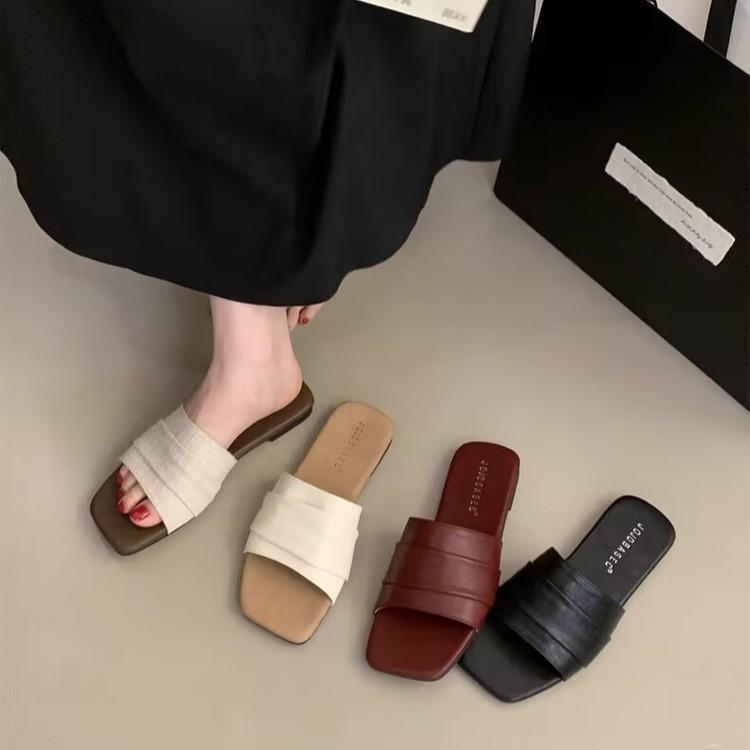 Korean pleated soft leather slippers women wear summer soft flat bottom seaside vacation beach shoes fairy wind sandals