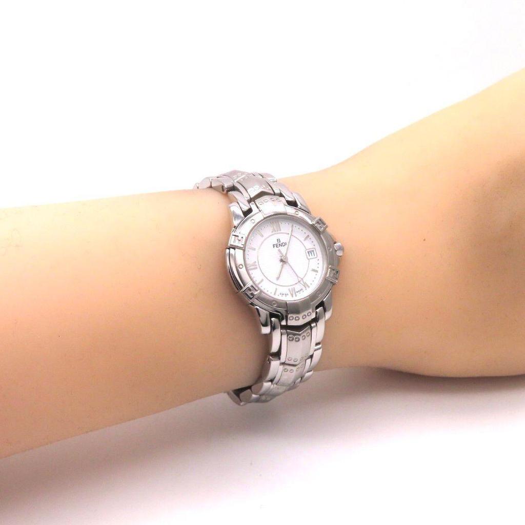 Used [3500L] FENDI 'Fendi Watch' Round White Ladies Extremely Good Condition