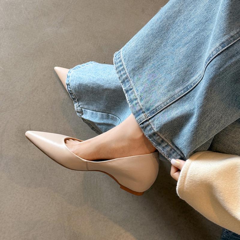 New women's fashion single shoes pointed non-slip beef tendon sole large size shoes comfortable and fashionable sheepskin women's shoes four seasons