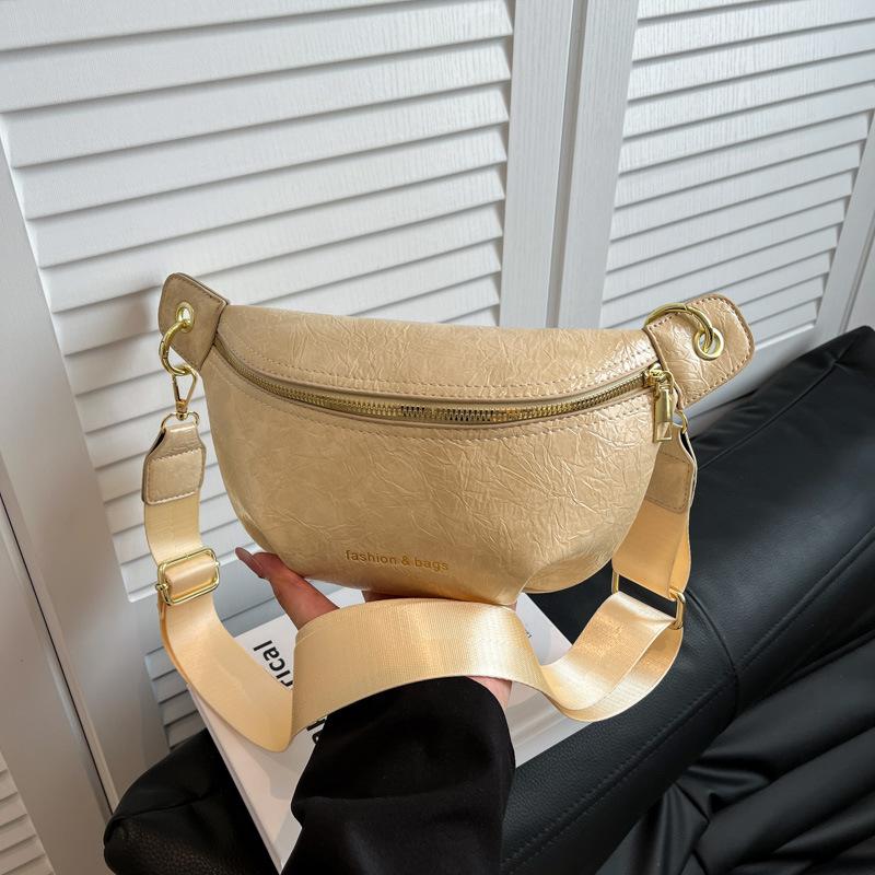 Bags women's summer new trendy simple and versatile fashion breast bags women's large-capacity shoulder messenger bags