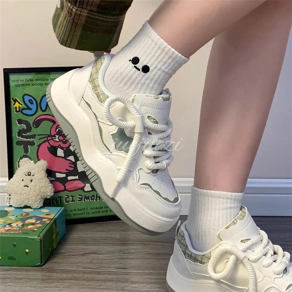 Girls' Sports Shoes Star Little White Shoes 2025 Spring and Autumn New Soft-soled Student Board Shoes Medium and Older Children's Fashion Casual Shoes