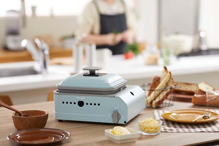 Iwatani Minimal Cassette Gas Hot Plate CB-JHP-1