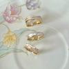 Retro Rose Shell Pearl Ring Female Colorful Sugar Cube Ring  Personality Adjustable Wave Pattern Ring Jewelry Gift