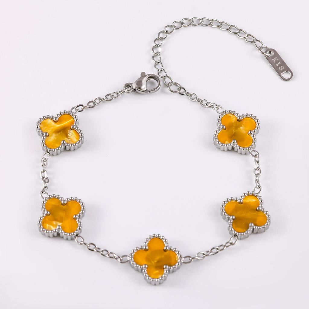 Lucky Four-Leaf Clover Silver Bracelet: Non-Fading Titanium Steel, Colorfast, Fashionable, Versatile.