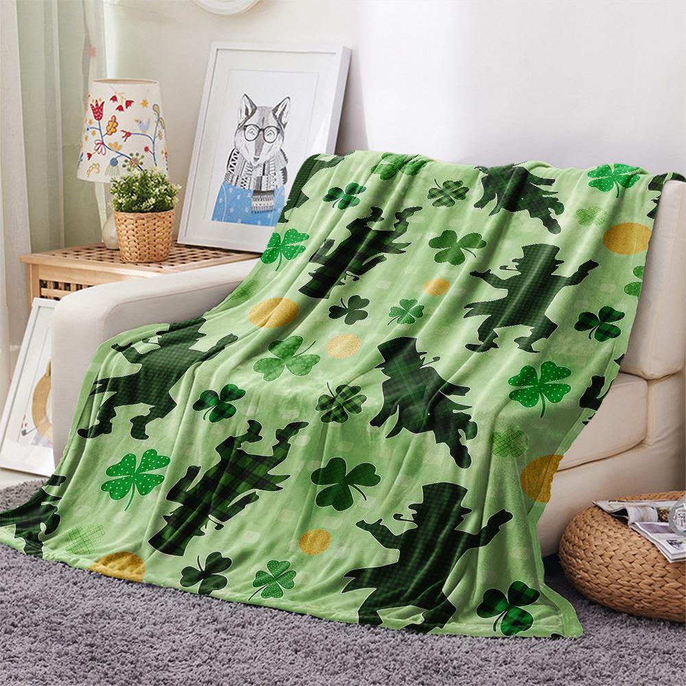 1PC Clover Print FlAannel Blanket, High quality Comfortable for All Seasons, Home Decor, Warmth and Comfort