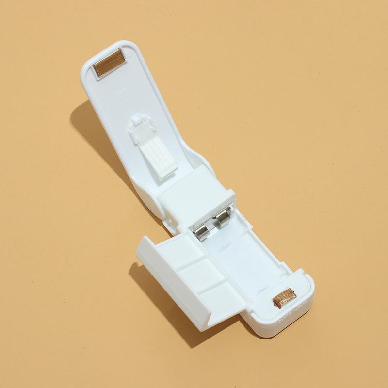 Portable Mini Snack Vacuum Sealer: Compact Plastic Bag Fresh-Keeping Machine