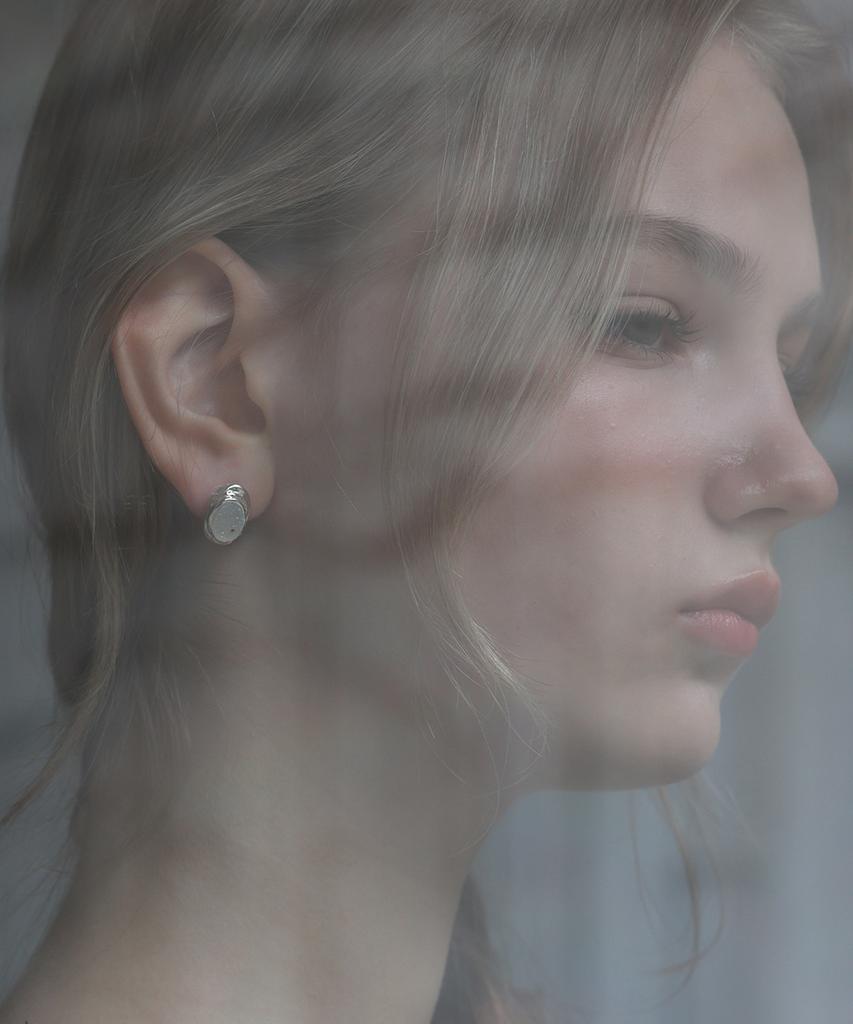 Reindeer Murmur Earring 07