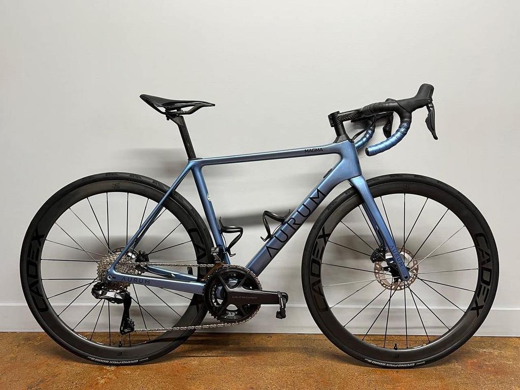 CICLOVATION Leather Touch SHINNING METALLIC Bar Tape [Sapphire Blue]