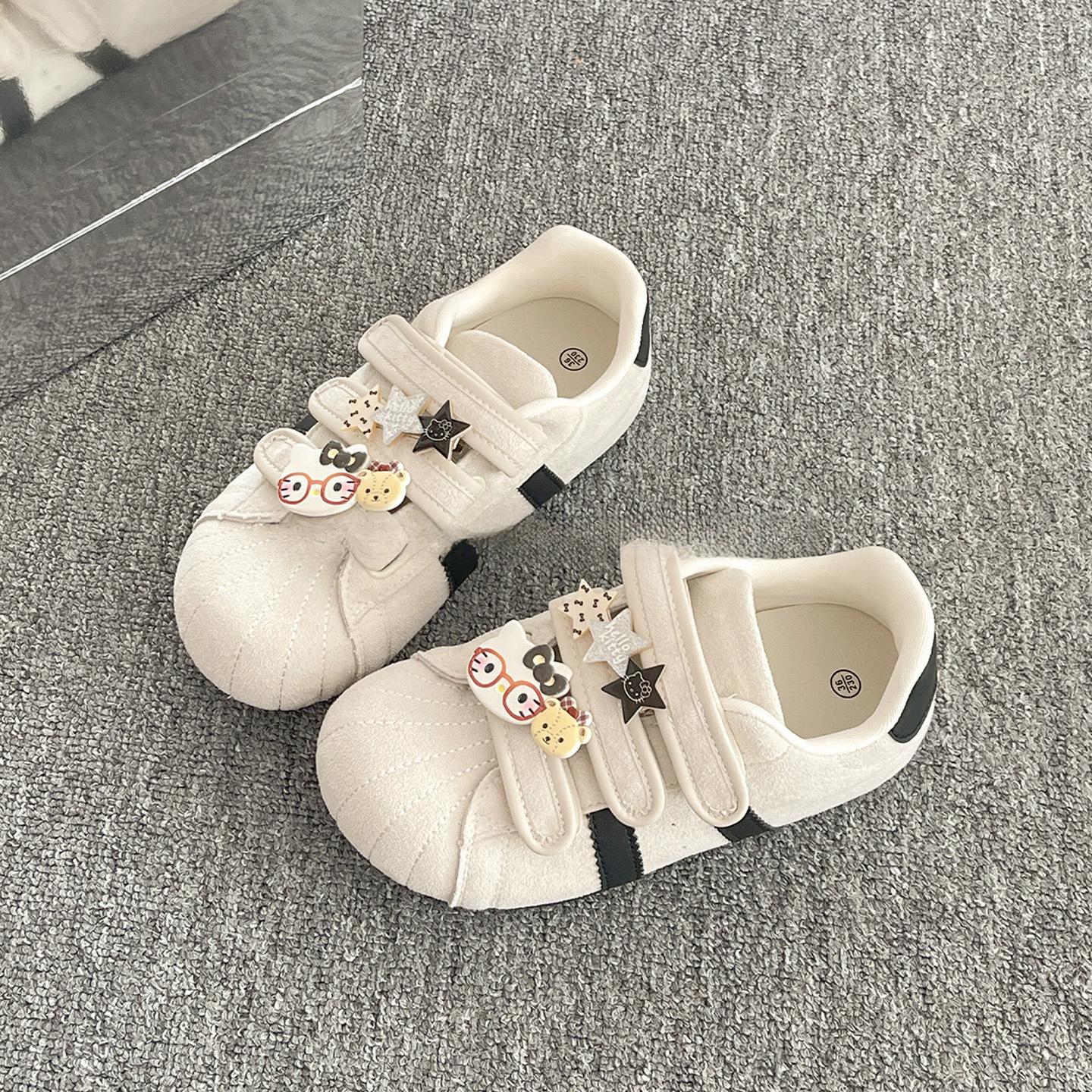 

Versatile platform white shoes 2 new autumn and winter large size women s shoes board shoes retro 41
