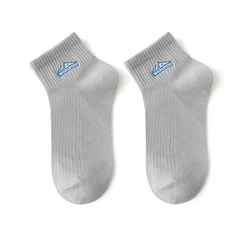 

Мужские весенне-летние спортивные носки, короткие носки с изображением снежных гор, дышащие и влагоотводящие парные носки, модные носки для студентов 1 pair серый