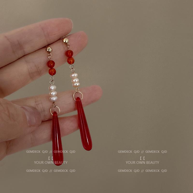2024 D Retro Wine Red Velvet Rose Pearl Earrings: Hong Kong Style, Autumn/Winter Trend