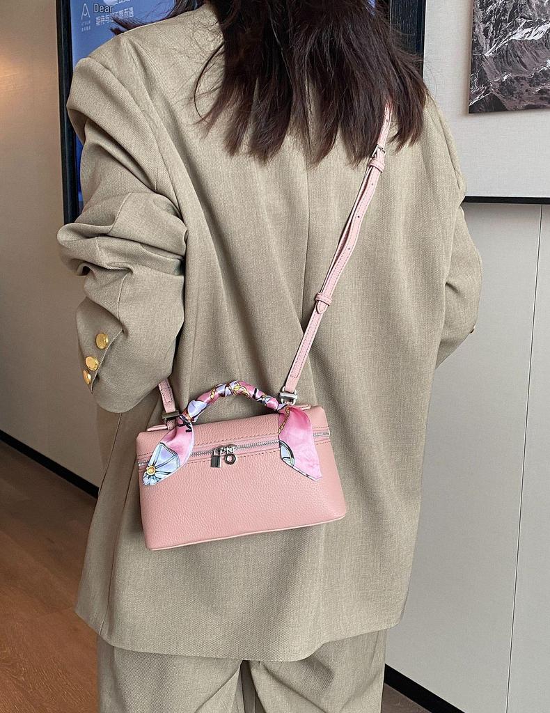 2023 New Women's Cowhide Box Bag: Stylish Hand-Held Cosmetic Shoulder Messenger Bag