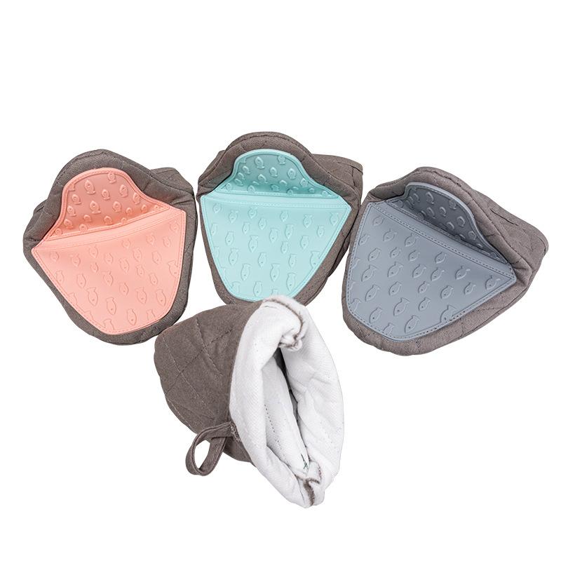 1pc Pads | Ergonomic Grip, Non-Slip Kitchen Mat, Baking Oven Insulated Gloves,Fish shaped semi silicone cloth hand grip gloves