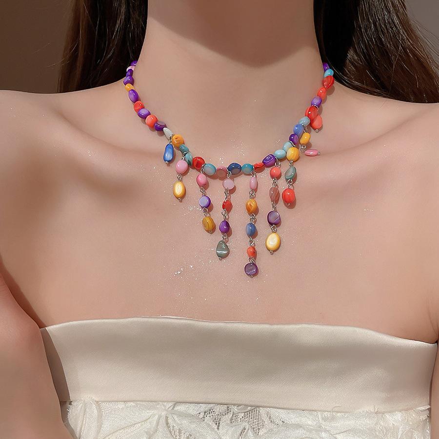 European and American Retro Color Shell Pendant Necklace Niche Collarbone Chain Design Niche Item Decoration