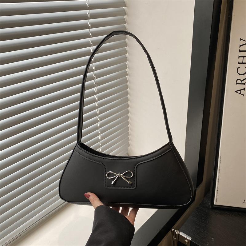 Spring Popular Bow Small Bag Women's 2025 New Fashion Underarm Crescent Bag Texture Versatile Messenger Bag