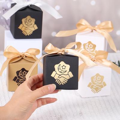 Quadratische Süßigkeitenbox für Eid al Fitr, exquisite Geschenkbox mit Schleifenverpackung zur Dekoration von Eid al Fitr, Kuchenschokoladen-Verpackungsbox