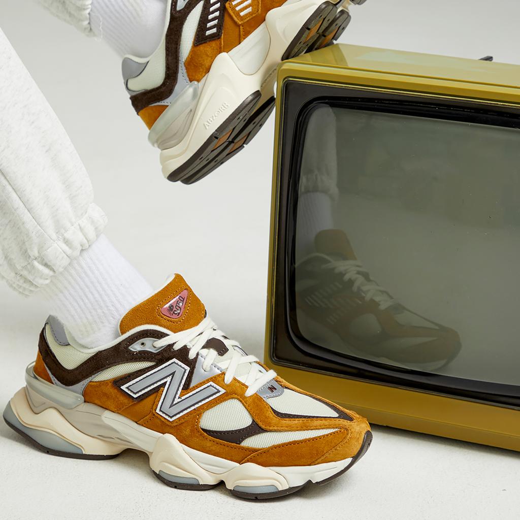 New Balance 9060 Workwear Unisex Sneakers Yellow Rich-Earth Angora U9060WOR