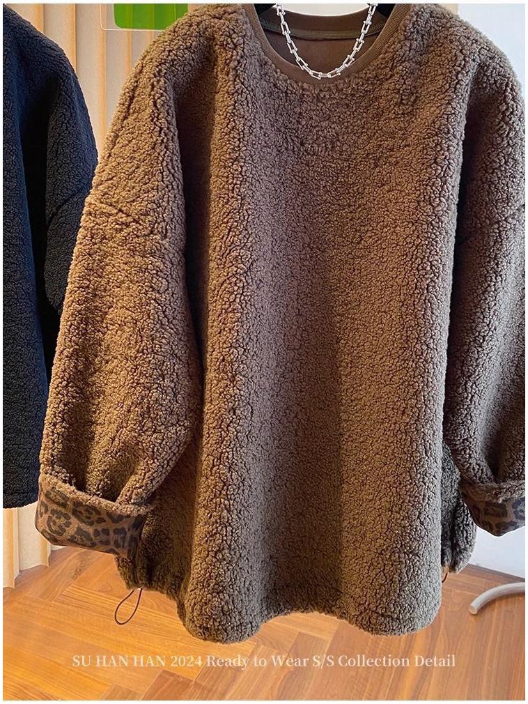 High-End Lazy Style Round Neck Sweatshirt - Imitation Lamb's Wool, Solid Color, Thickened for Autumn/Winter, 2025 Collection.