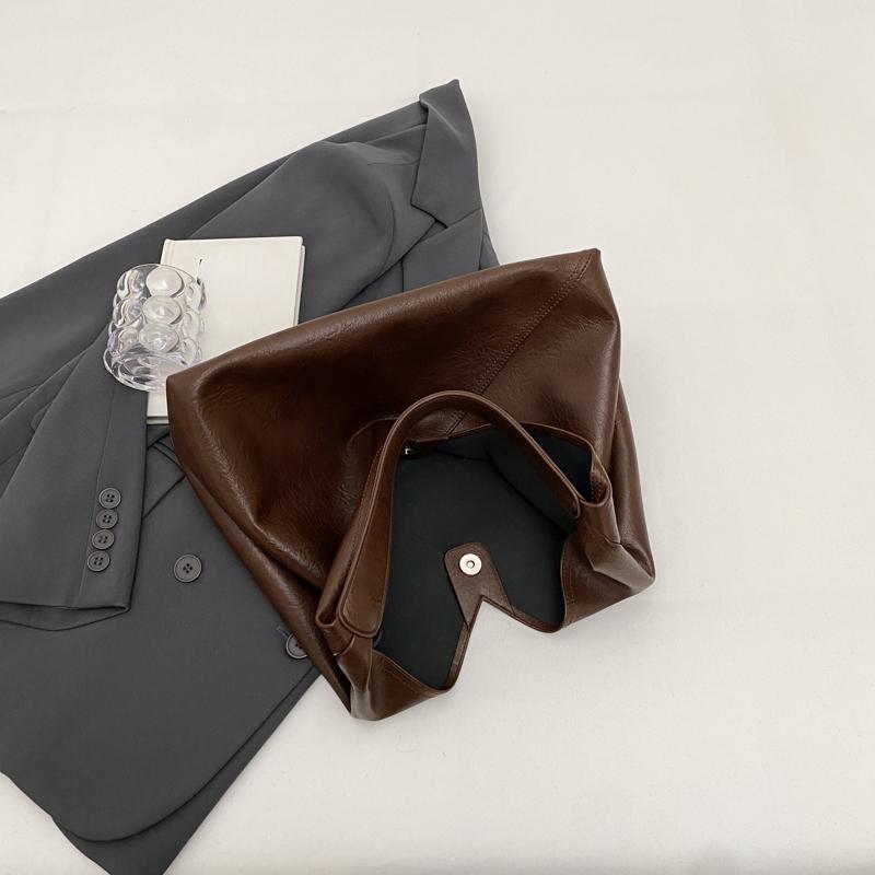 Fashion Design Leather Shoulder Bag for Women 2024 Tend Female Simple Big Underarm Hobo Bag Handbags and Purses