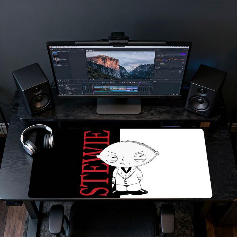 Cute Stewie Griffin Mouse Pad, Large Gaming Desk Mat, Non-slip XXL Mousepad for Laptop & Tablet, Mini PC Playmat with Stitched Edges