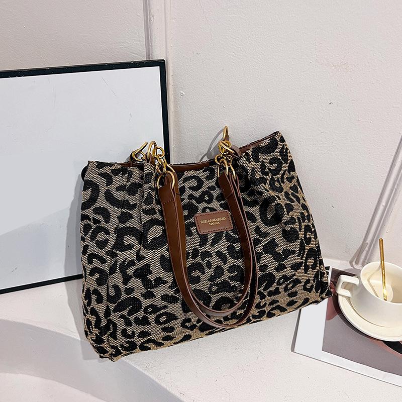 Neue Mode Vielseitige Schultertasche mit Leopardenmuster Damentasche Hohe Textur Große Kapazität Shopper Tragetasche