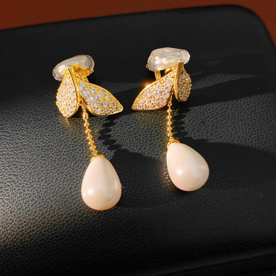 18k Gold Plated Zircon Pearl Ear Cuff for Women - No Piercing, Retro Style