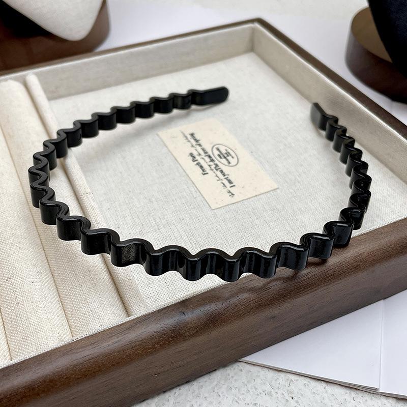 French Elegance Black Series Pearl Headband with Teeth - Autumn/Winter Collection