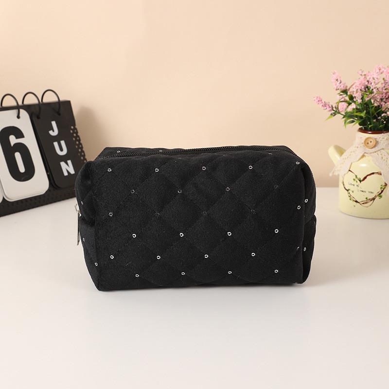 Cotton Quilted Makeup Bag With Large Capacity For Students And Girls