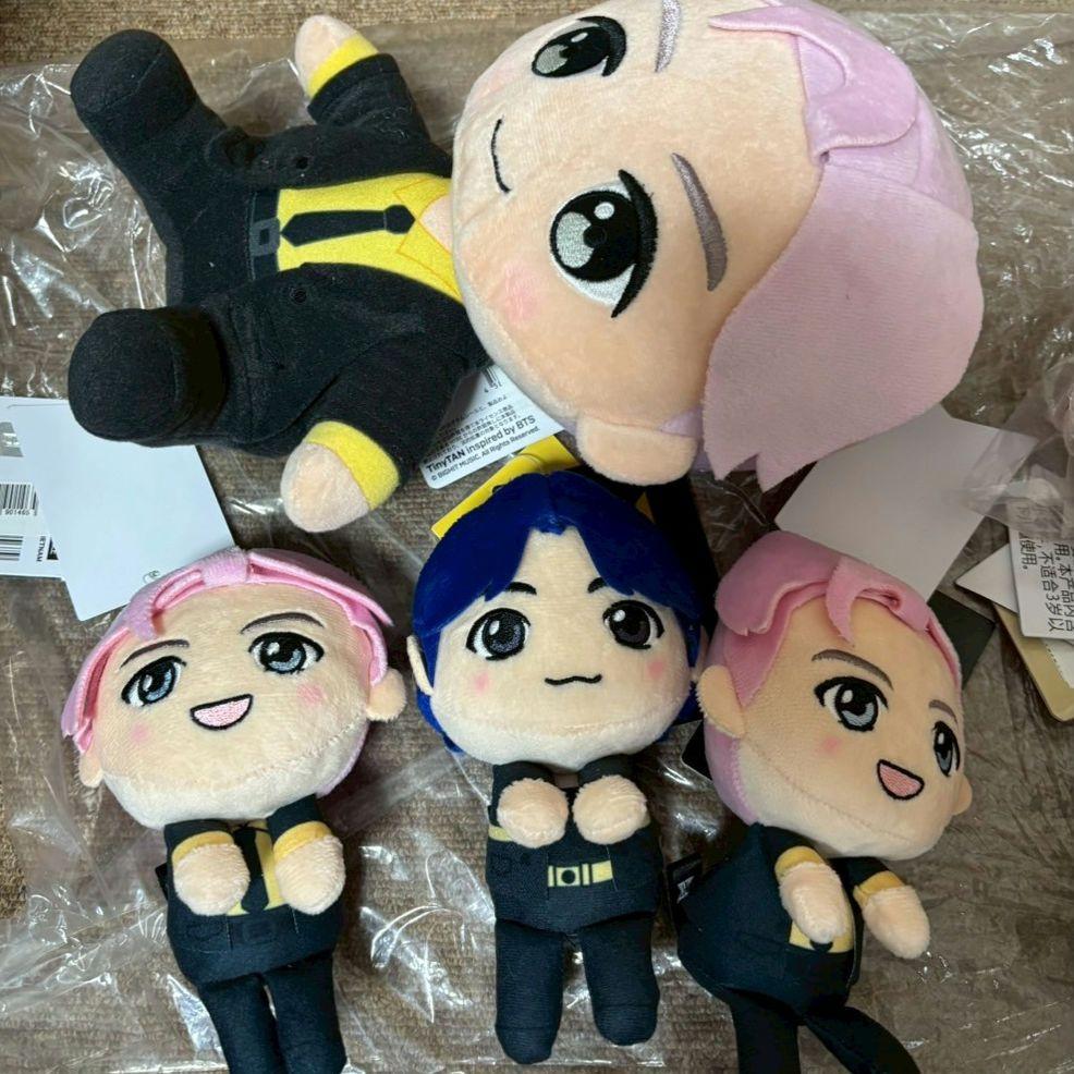 [USED] tinytan BTS Lying Down Plush Mascot Can Badge Accessory