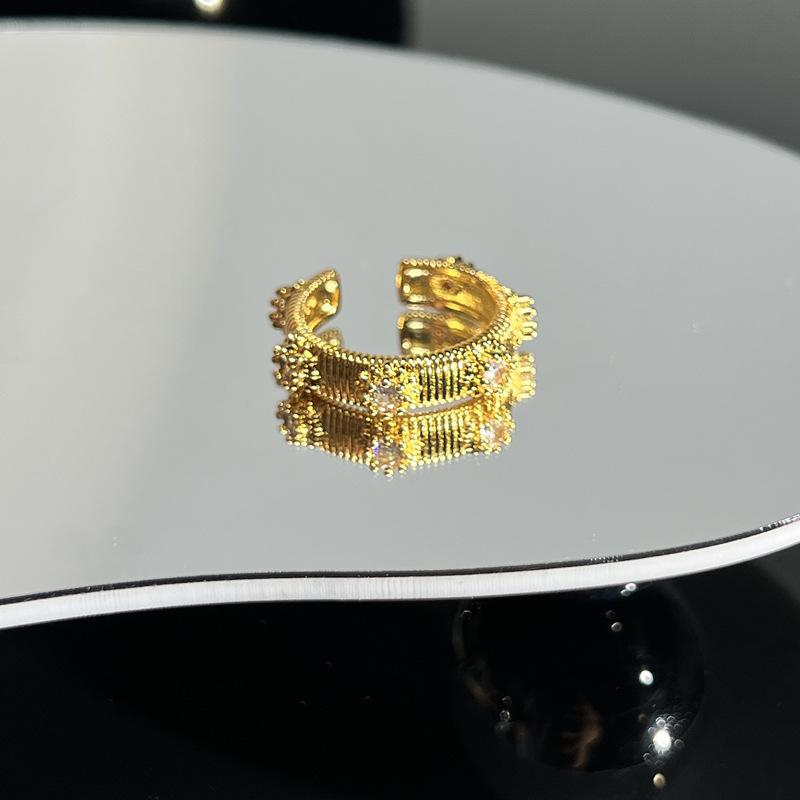 Collection retro Italian court style brushed hollow lace open ring women's fashion niche versatile ring