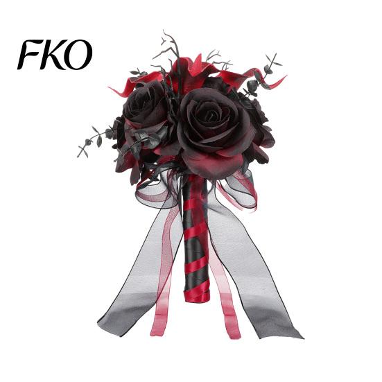 Bouquet di Fiori di Halloween Bouquet da Sposa Gotico, Fiori Artificiali Rosa Nero Rosso con Nastro Degradato con Mano Scheletrica Zucca Teschio per
