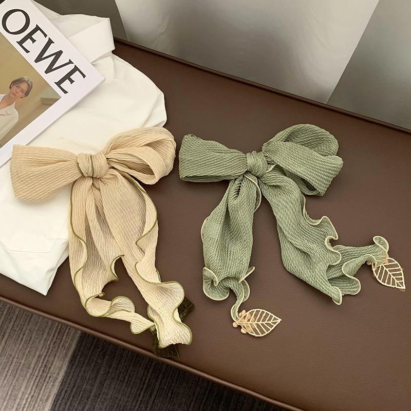 Triangle scarf scarf female personality design small leaf pendant scarf curved edge headscarf headband hair tie silk scarf waist
