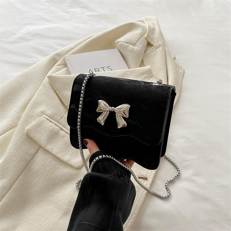 Small bag 2025 new butterfly beautiful hand bag casual personality trend niche small square bag chain messenger bag