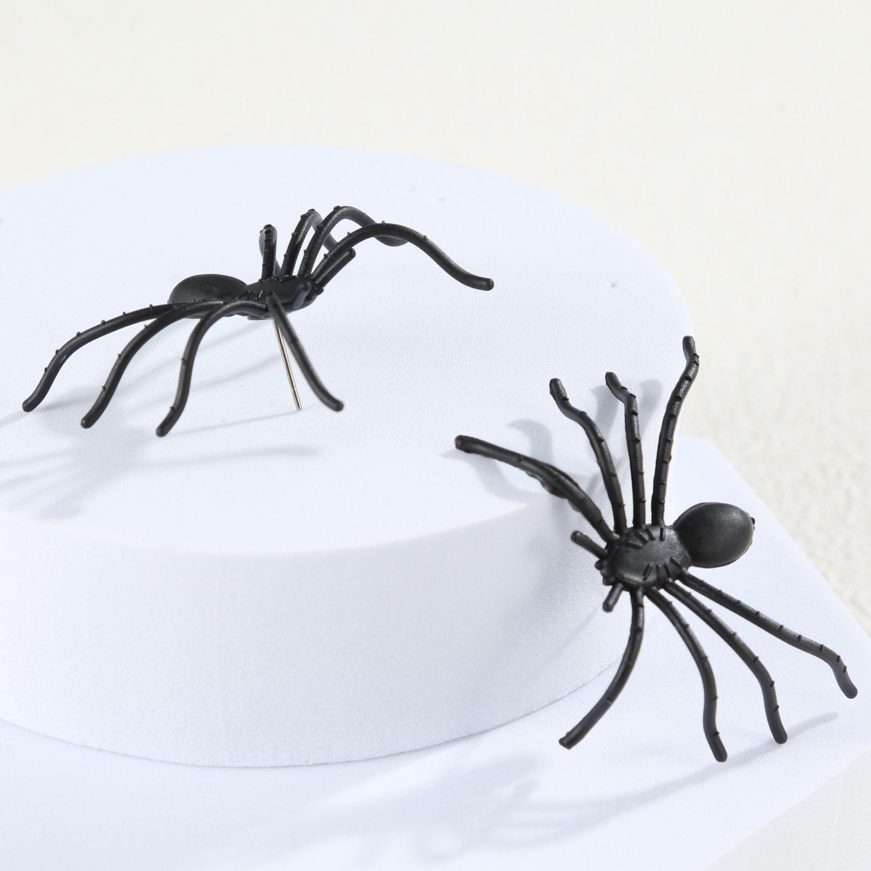 

Хэллоуин имитация искусственных пауков серьги гвоздики пластиковые маленькие пауки трюк серьги гвоздики