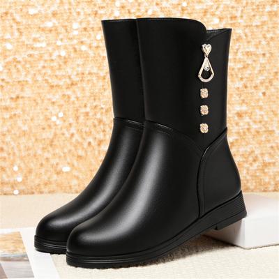 Fashion Winter Soft Leather Comfort Warm Mid-tube Boots for Women Metal Decorative Cotton Shoes Mothers Plush Flat Snow Boots