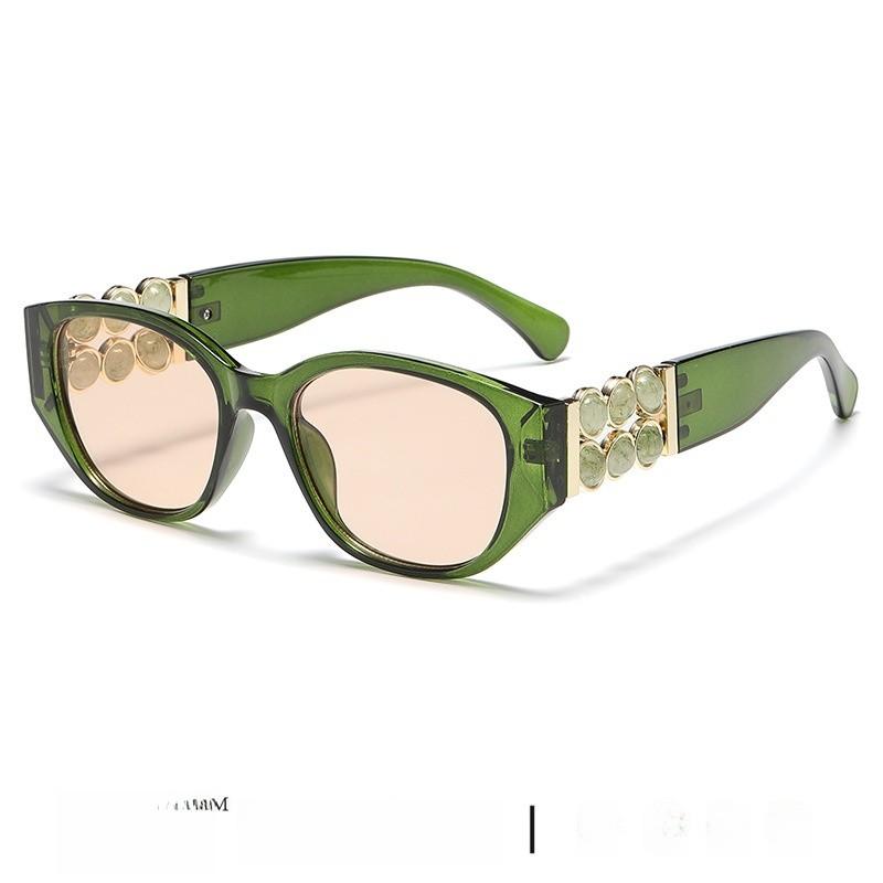 Womens Stylish Sun Glasses With Pc Lenses Uv400 And Versatile Fashion Design For Travel And Outings
