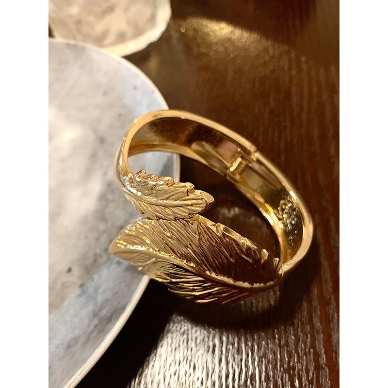 Niche Style Fashion Retro Metal Bracelet Delicate Female Leaves