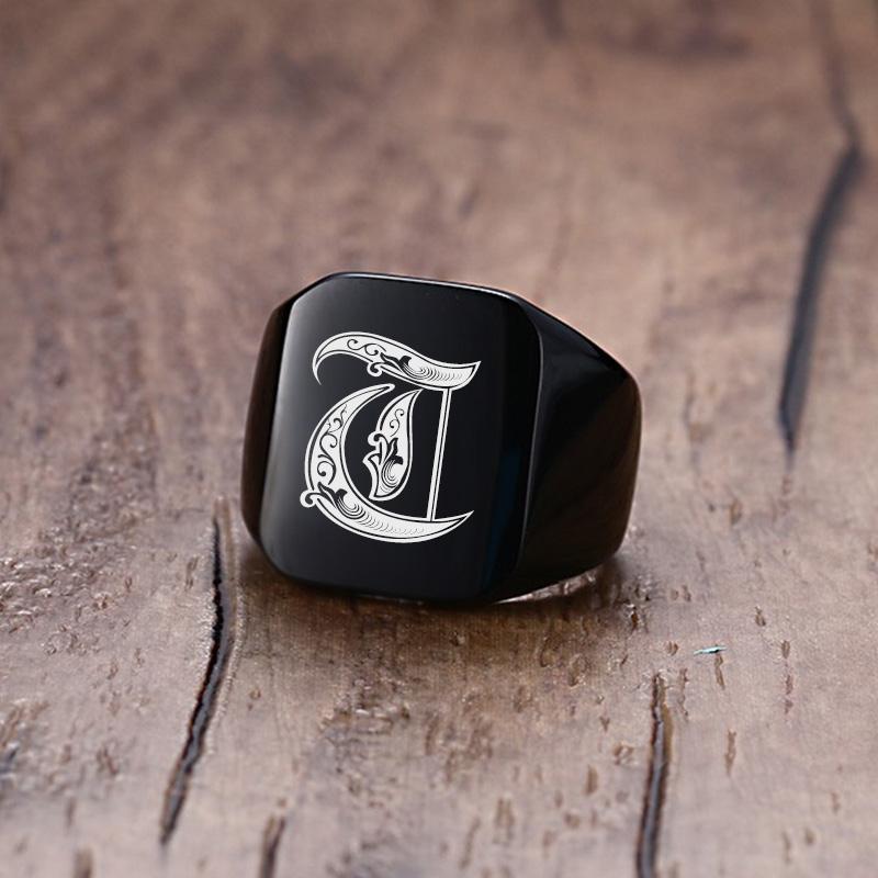 Vnox 18mm klobiger Siegelring für Männer schwarzer Edelstahl mit eingraviertem Royal Initialen-Buchstaben-Anfangsstempelring individueller Schmuck