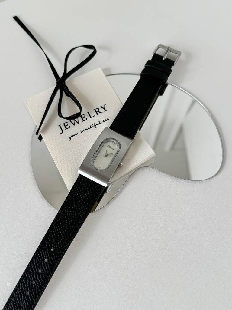 Shigaodi Damen Retro Minimalistische Lederarmbanduhr – Modisch, Lässig und Wasserdicht.