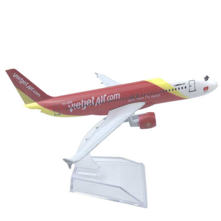 

Модель самолета Vietnam Airlines 320 из сплава 16 см красный