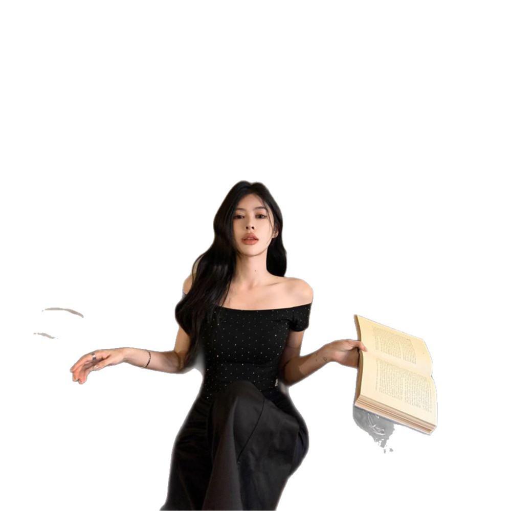 Chic Polka Dot Off-Shoulder Top - Slimming, Stylish & Versatile Summer T-Shirt for Women