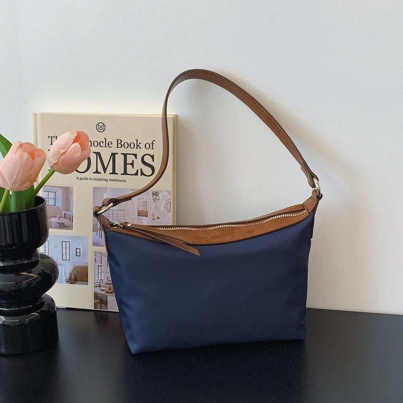 

Simple small bag women s 2024 autumn and winter new shoulder armpit bag fashionable and foreign versatile commuter messenger bag синій