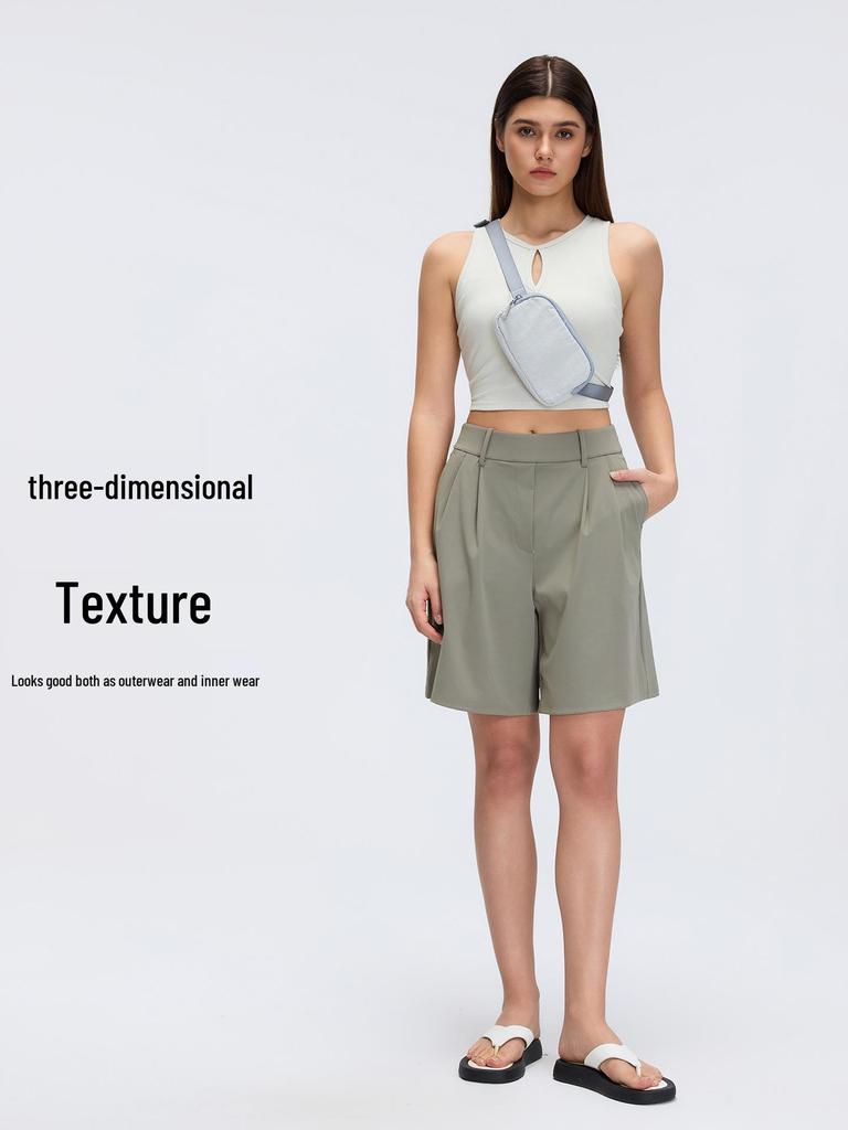 Women's Sleeveless Sports Crop Top with Chest Pads - Hollow Round Neck, Ideal for Yoga & Fitness