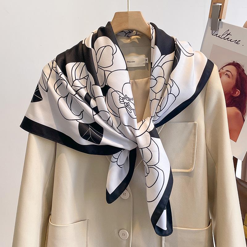 Luxus-Design 90X90CM Bedrucktes Damen Seidensatin Bandana Schal Rechteckschal Quadratischer Kragen Mode Taschentuch Foulard