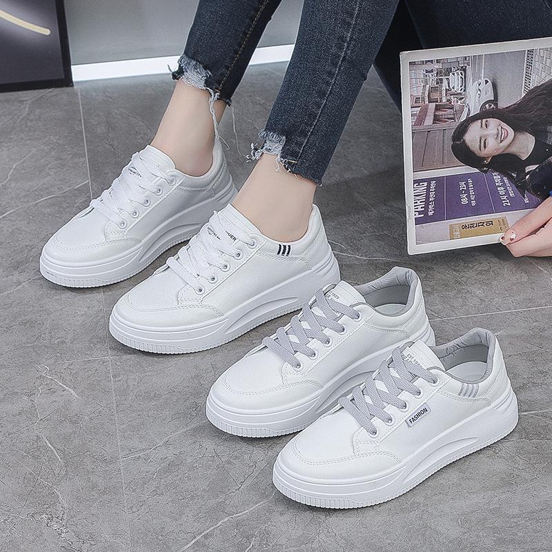 Små vita skor Damversion Tjock sula Vår Nya Läder Ofta Sålda Damskor Studenter Allmatch Casual Skor