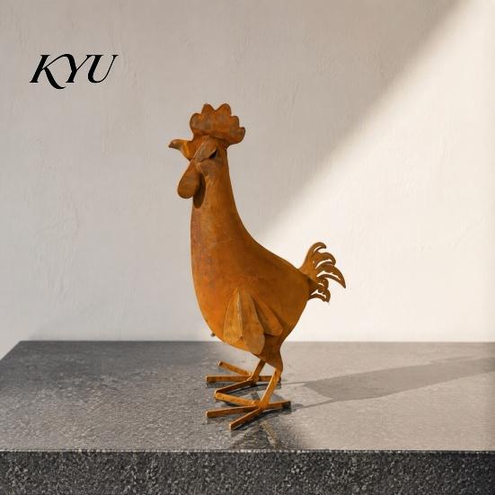Decorative Hollow Wing Figurine Metal Rooster Statue, Rustic Distressed Iron Figurine, Farmhouse Weather Resistant Lawn Art Tabletop Outdoor Decor for