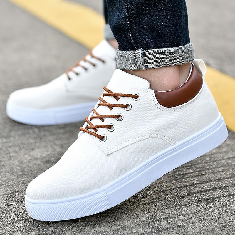2025 New Canvas Sneakers: Trendy Korean-Style Men's Casual Shoes in Extra-Large Sizes
