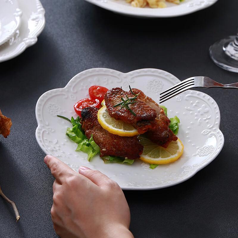 European Style Embossed Butterfly Ceramic Dinner Plate